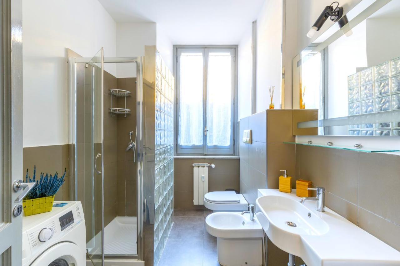 Hostly - Nicole Apartment Volturno- Full Rome Center Exteriör bild