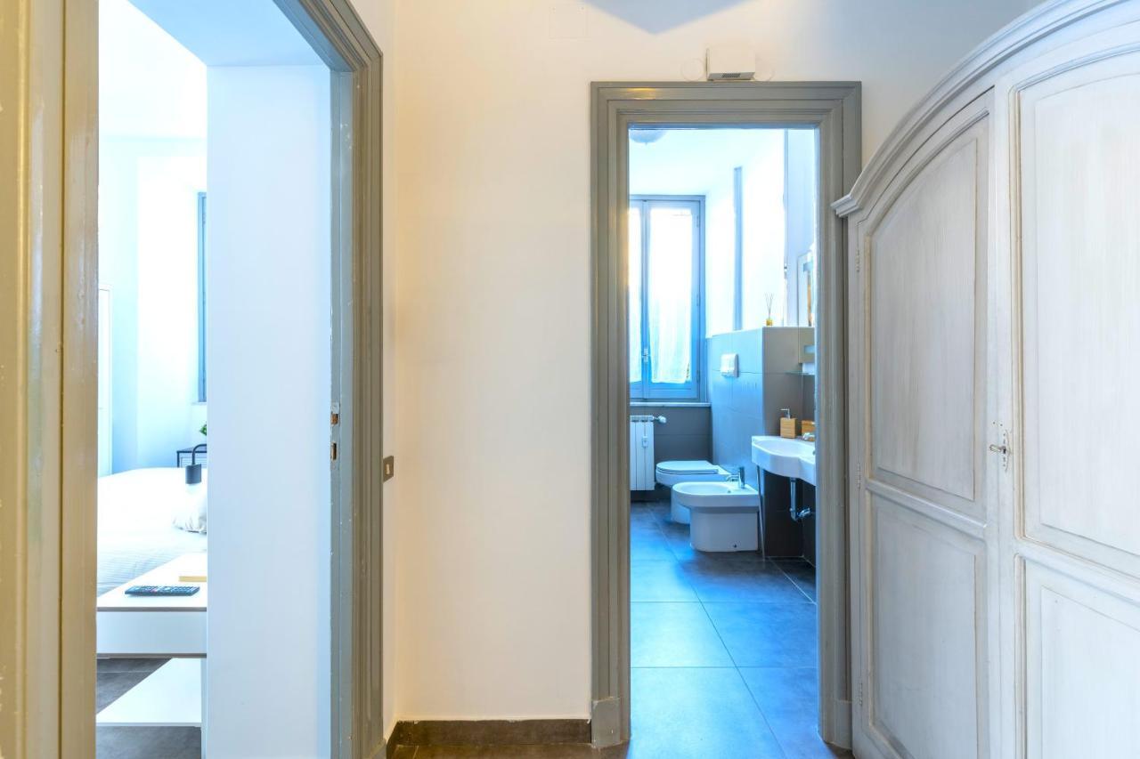 Hostly - Nicole Apartment Volturno- Full Rome Center Exteriör bild